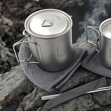 Load image into Gallery viewer, 750ml (25.3oz) Titanium Open Flame Compact Ultralight Cup/Pot with Lid, 3.9 in Tall, 3.1 in Diameter, Nylon Travel Case 105 Grams | EVOLY OUTDOORS