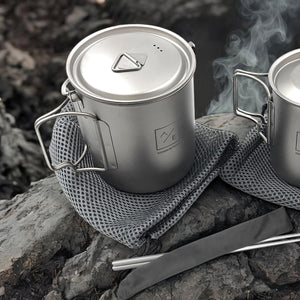 750ml (25.3oz) Titanium Open Flame Compact Ultralight Cup/Pot with Lid, 3.9 in Tall, 3.1 in Diameter, Nylon Travel Case 105 Grams | EVOLY OUTDOORS